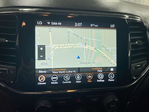 Used 2021 Jeep Grand Cherokee Laredo X AWD/4WD image 15
