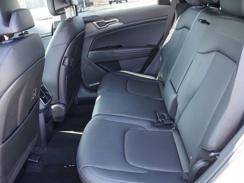 Certified 2023 Kia Sportage EX image 17