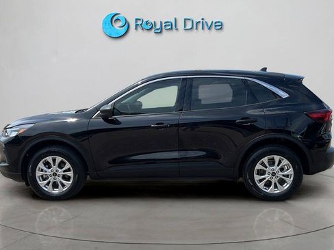 Used 2023 Ford Escape Active AWD/4WD image 3