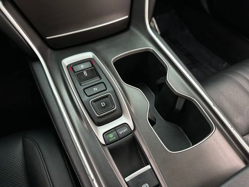 Used 2021 Honda Accord Touring image 30