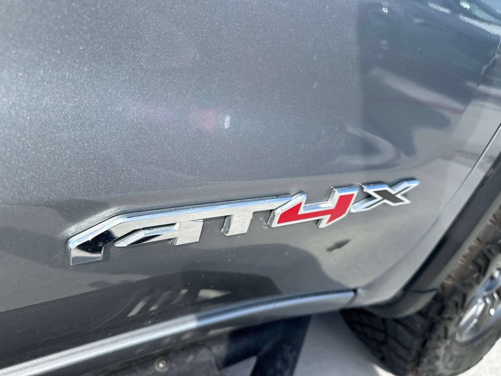 Used 2024 GMC Sierra 1500 AT4X AWD/4WD image 10