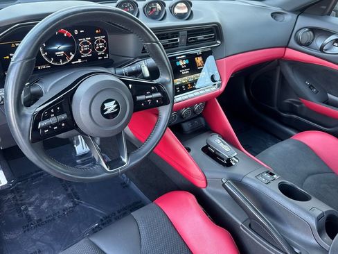 Used 2024 Nissan Z Performance w/ Floor Mat Package RWD image 11