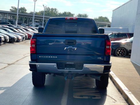 Used 2019 Chevrolet Silverado 2500 LTZ w/ Duramax Plus Package AWD/4WD image 4