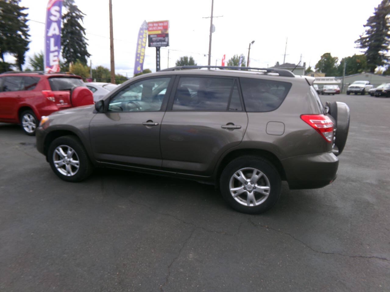 Used 2011 Toyota RAV4 4WD w/ Upgrade Value Pkg image 1
