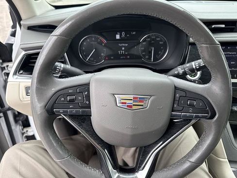 Certified 2023 Cadillac XT6 Premium Luxury AWD/4WD image 39
