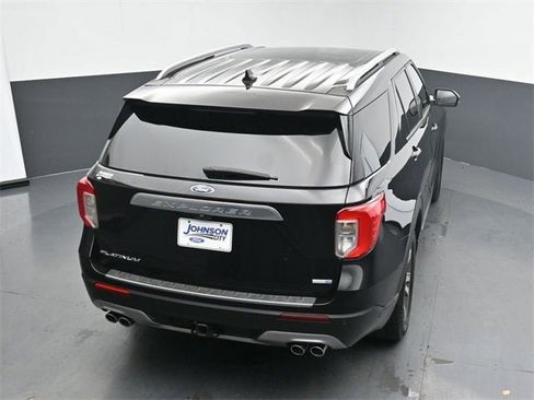 Used 2020 Ford Explorer Platinum image 28