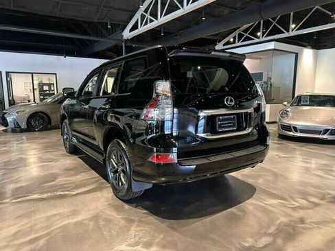 Used 2023 Lexus GX 460 Premium w/ Premium Package AWD/4WD image 3