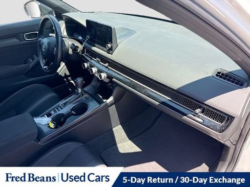 Used 2023 Honda Civic Sport image 32