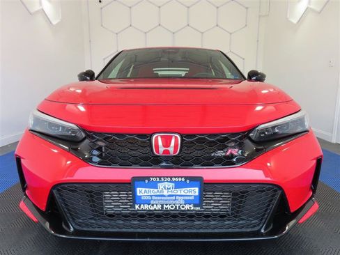 Used 2023 Honda Civic Type R image 3