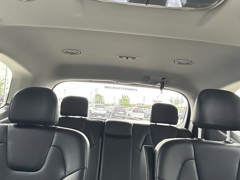 Used 2025 Kia Telluride S AWD/4WD image 40