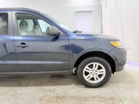 Used 2012 Hyundai Santa Fe GLS image 8