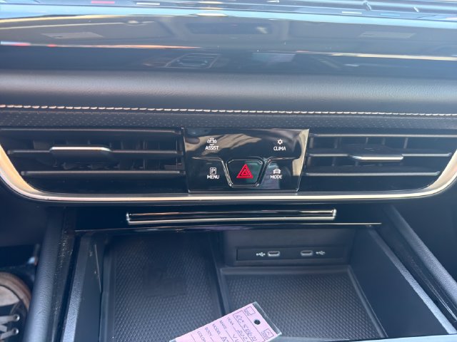 Certified 2024 Volkswagen Atlas SEL AWD/4WD image 20