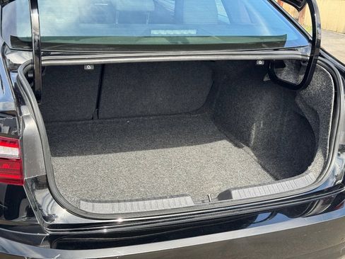 Used 2021 Volkswagen Jetta R-Line image 10