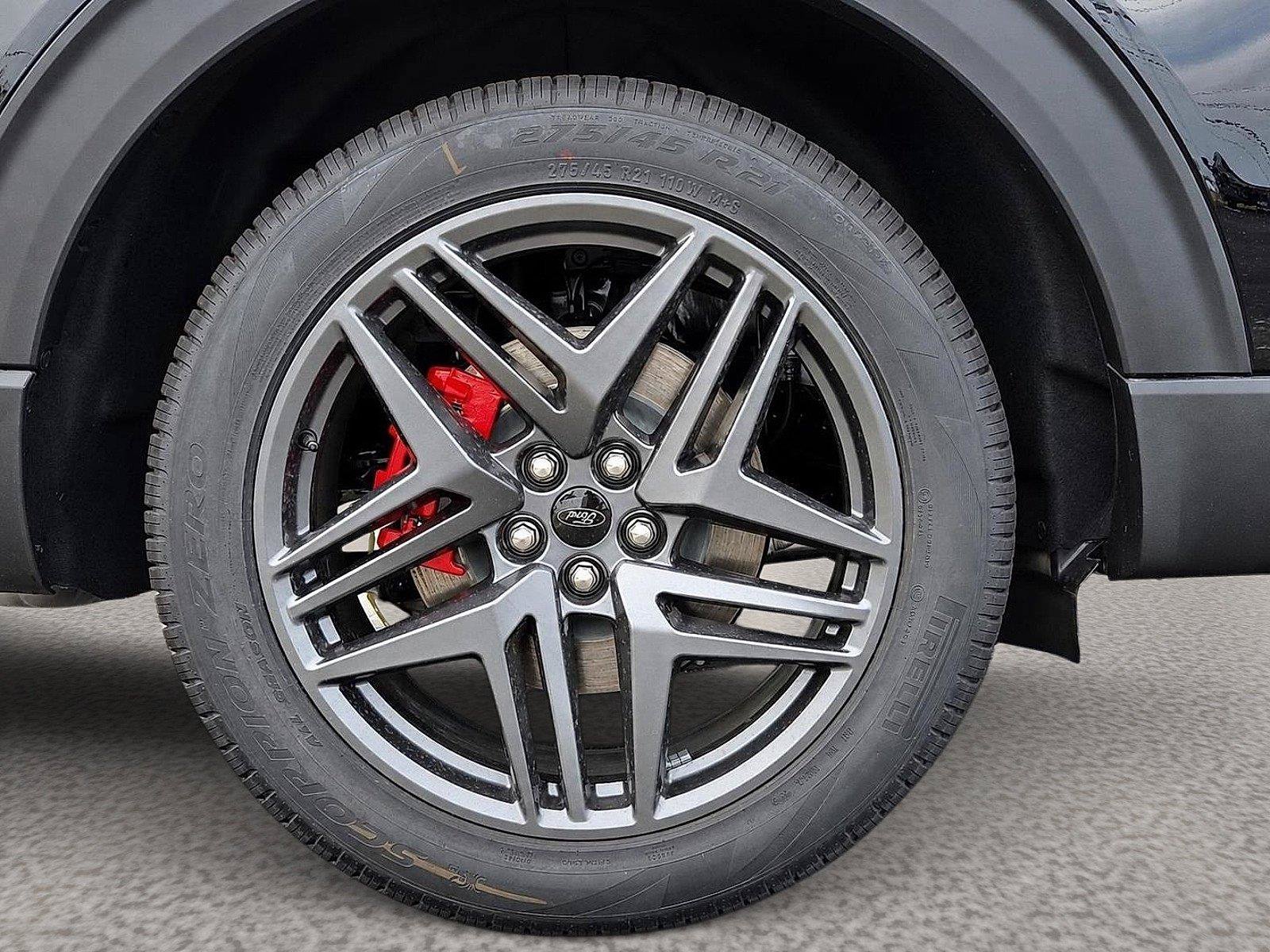 New 2026 Ford Explorer ST-Line w/ ST-Line Street Pack RWD image 8