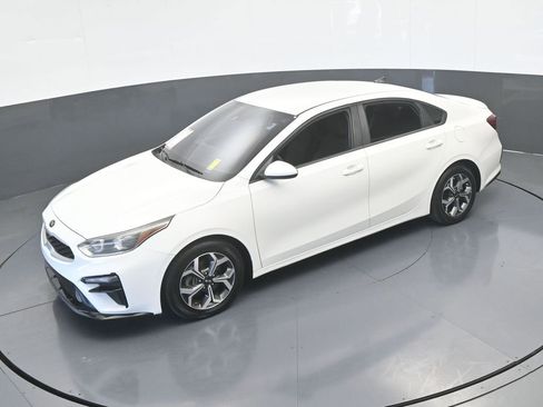 Used 2019 Kia Forte LXS image 42
