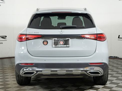 Certified 2025 Mercedes-Benz GLC 300 4MATIC image 4