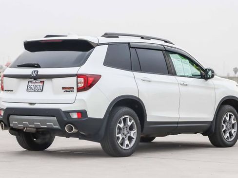Used 2023 Honda Passport TrailSport image 8