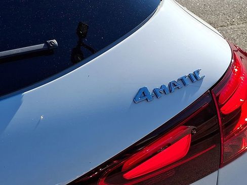 Used 2024 Mercedes-Benz GLA 250 4MATIC image 33