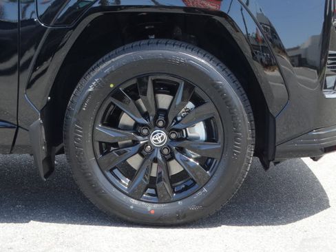 New 2026 Toyota RAV4 SE AWD/4WD image 4