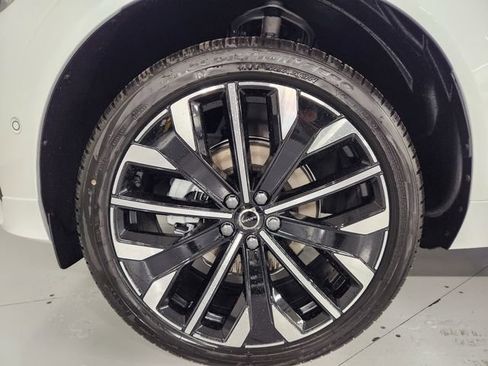 New 2026 Volvo XC60 B5 Ultra w/ Protection Package Premier AWD/4WD image 8