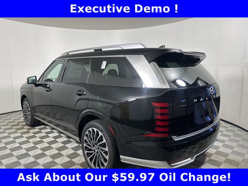Used 2026 Hyundai Palisade Calligraphy image 5