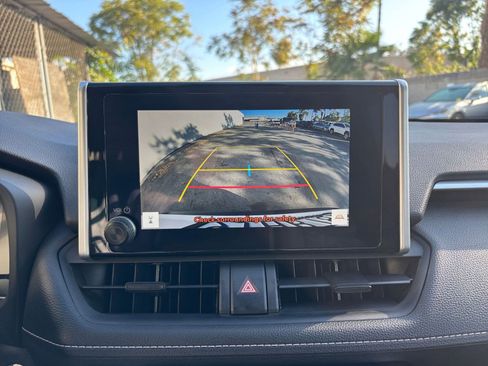 Used 2025 Toyota RAV4 XLE image 29