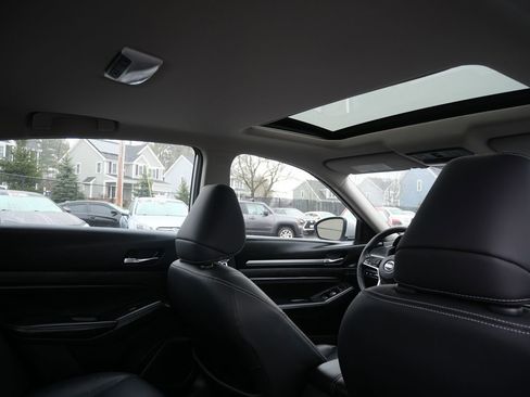 Used 2019 Nissan Altima 2.5 Platinum image 25