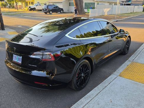 Used 2018 Tesla Model 3 Long Range AWD/4WD image 4