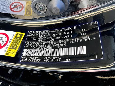 Used 2017 Toyota Highlander XLE image 36