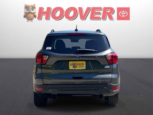 Used 2019 Ford Escape SE FWD image 3