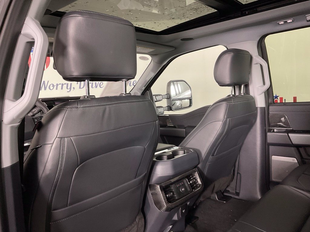 New 2026 Ford F250 Lariat w/ Black Appearance Package AWD/4WD image 15