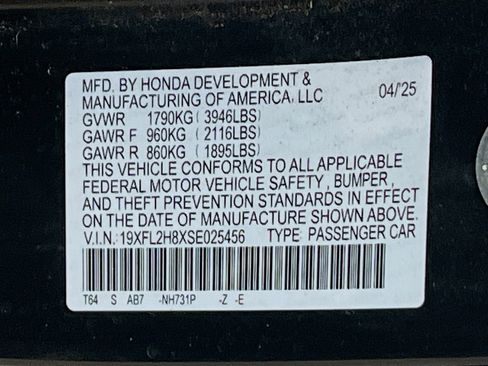 Used 2025 Honda Civic Sport image 29