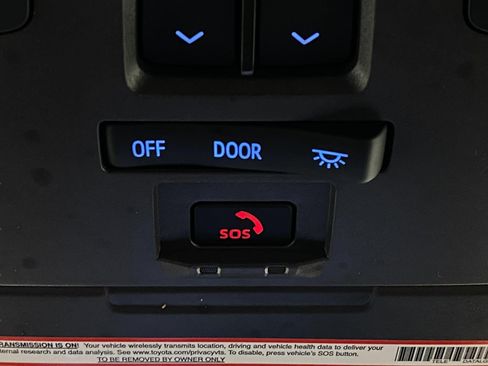 Used 2022 Toyota Sienna Platinum AWD/4WD image 32