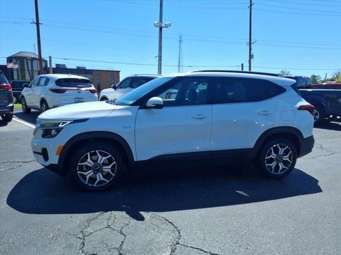 Used 2022 Kia Seltos EX AWD/4WD image 24
