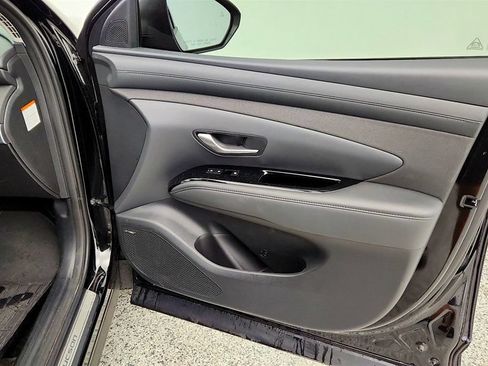 Used 2026 Hyundai Tucson Limited AWD/4WD image 26