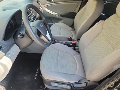Used 2017 Hyundai Accent SE image 16