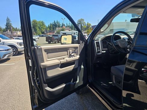 Used 2011 RAM 1500 Big Horn AWD/4WD image 19