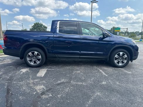 Used 2017 Honda Ridgeline RTL-T image 3