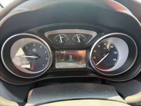 Used 2019 Buick Envision Essence FWD image 17