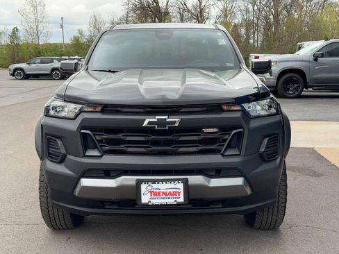 Used 2025 Chevrolet Colorado Trail Boss image 9