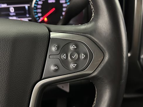 Used 2018 Chevrolet Silverado 1500 LT RWD image 17