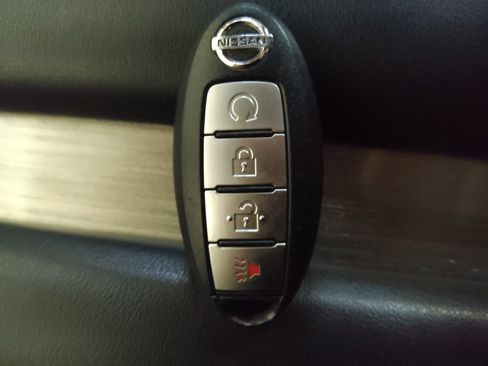 Used 2018 Nissan Murano SV FWD image 32