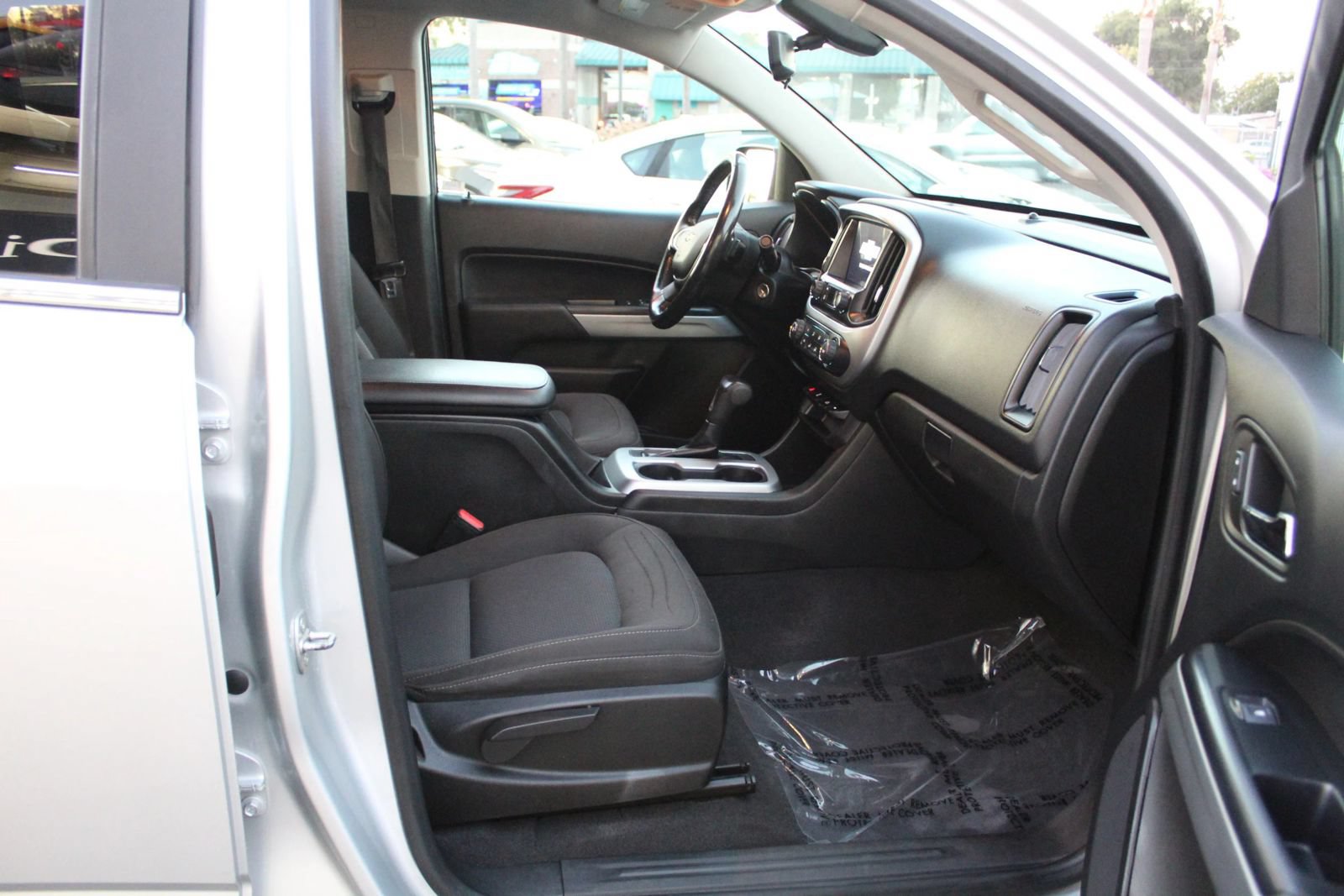 Used 2020 Chevrolet Colorado LT RWD image 10