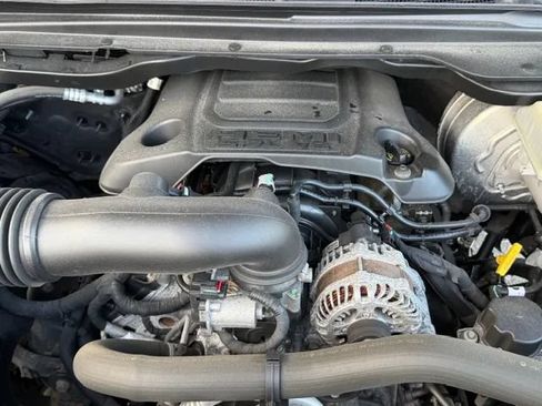 Used 2019 RAM 1500 Big Horn AWD/4WD image 36