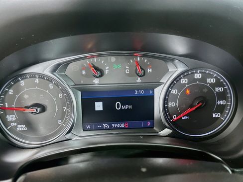 Used 2023 GMC Terrain SLT w/ Infotainment Package II AWD/4WD image 16