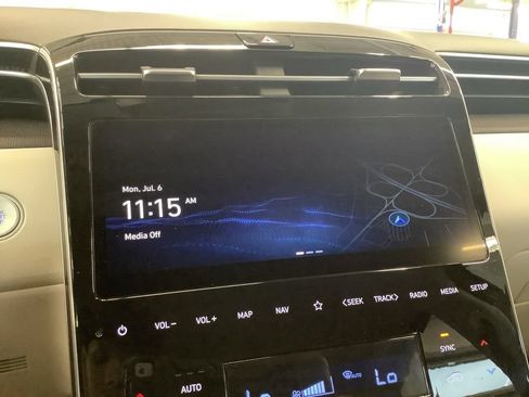 Used 2023 Hyundai Tucson Limited AWD/4WD image 13