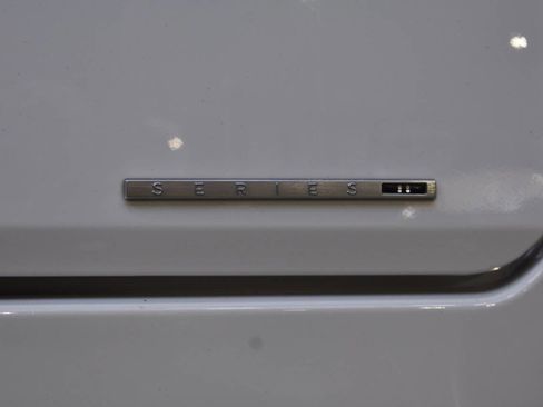 Used 2024 Jeep Wagoneer Series II w/ Flexible Seating Group image 3