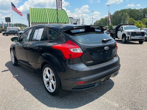 Used 2014 Ford Focus ST w/ Equipment Group 202A FWD image 7