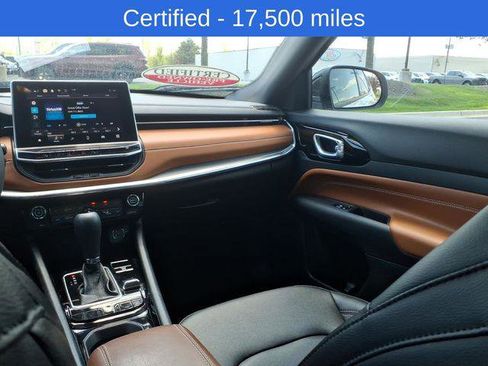 Certified 2024 Jeep Compass Limited AWD/4WD image 12