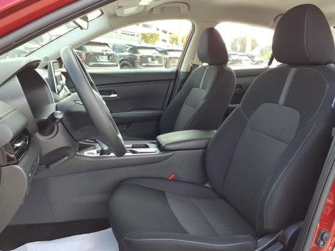 Certified 2024 Nissan Sentra SV image 5